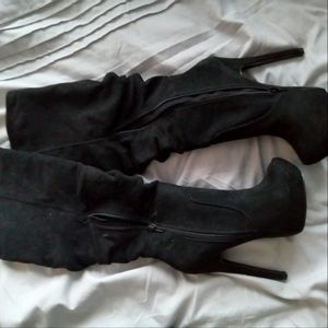 Black platform knee high shoe dazzle boots